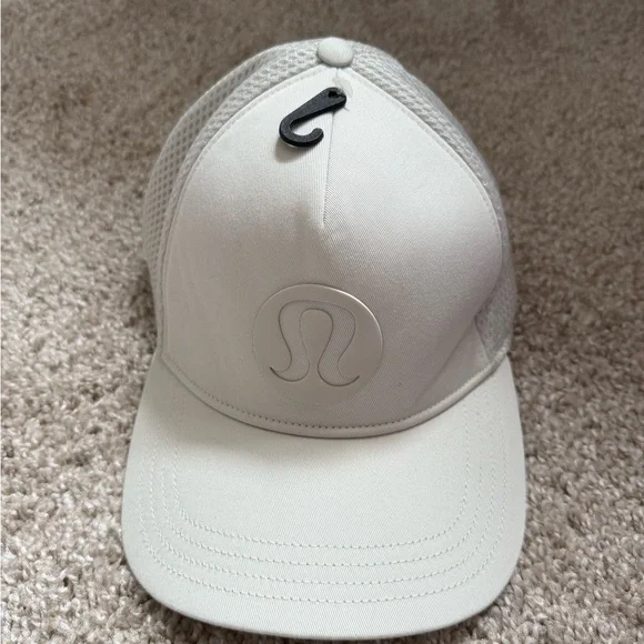 Lululemon Athletica White Cap - Picture 1 of 3